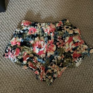 Billabong Flowy Shorts